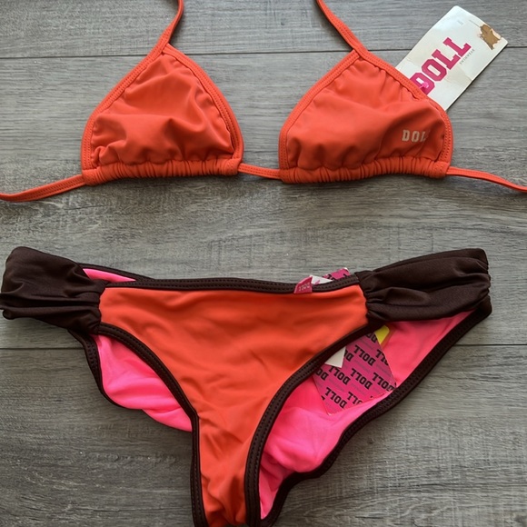 Bikinis - Picture 2 of 7